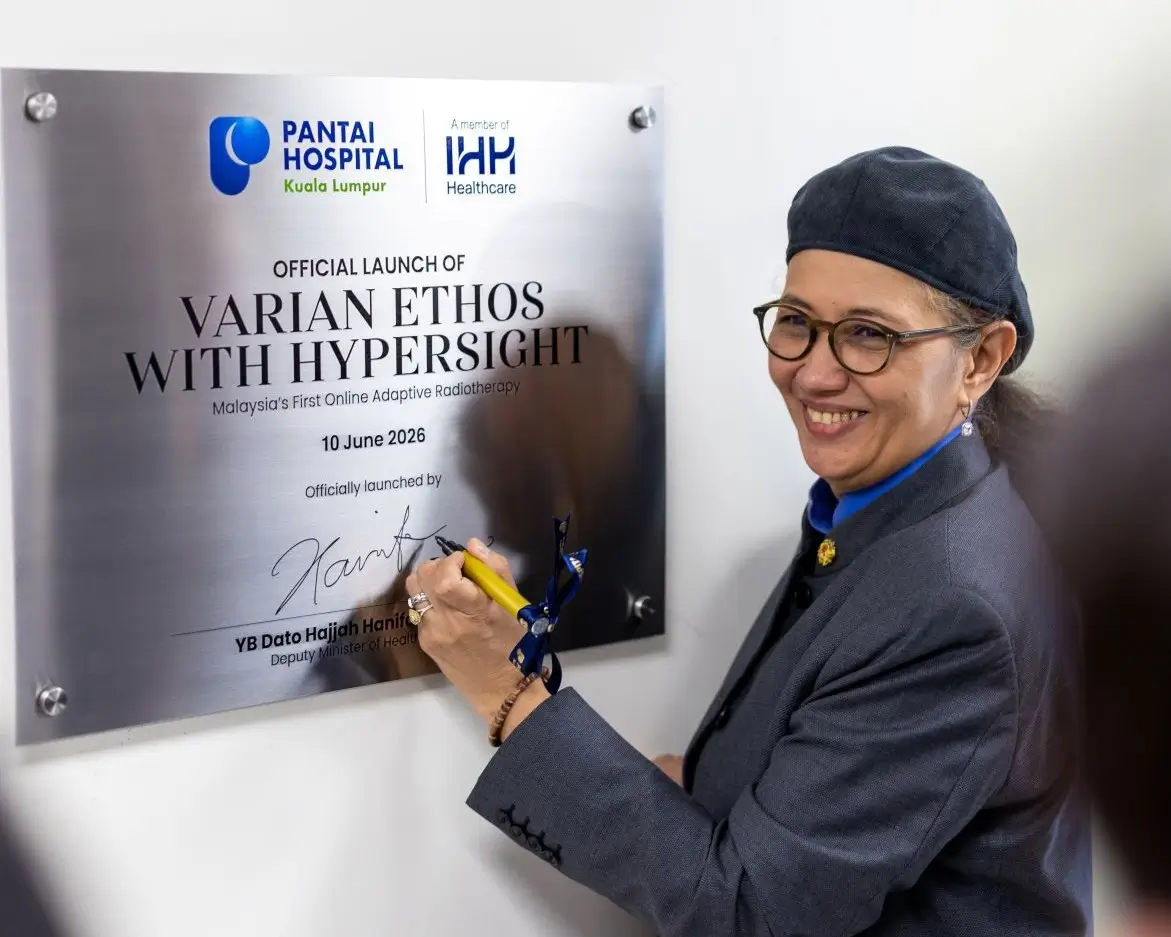 Plaque Signing
