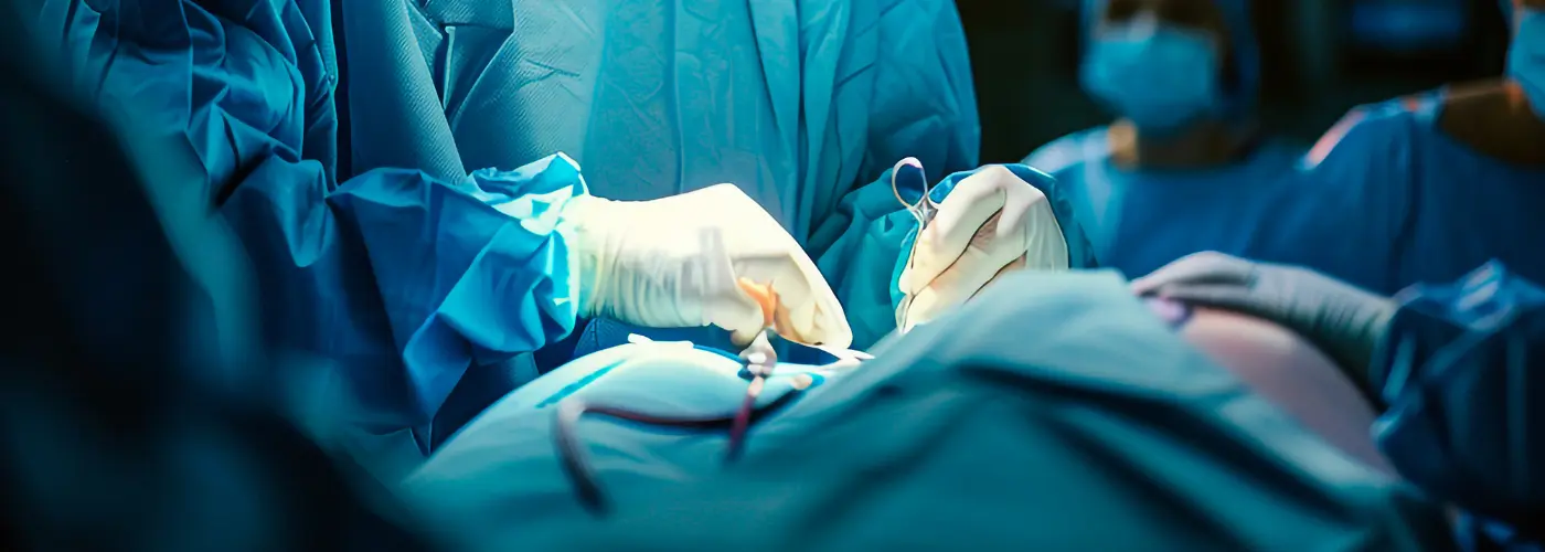 cardiothoracic-surgeon-heart-specialist